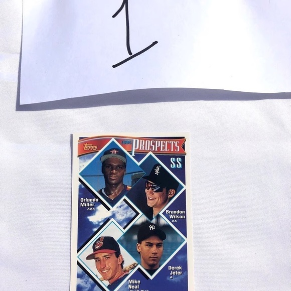 1994 Topps “Prospects” Derek Jeter Card - Picture 9 of 14